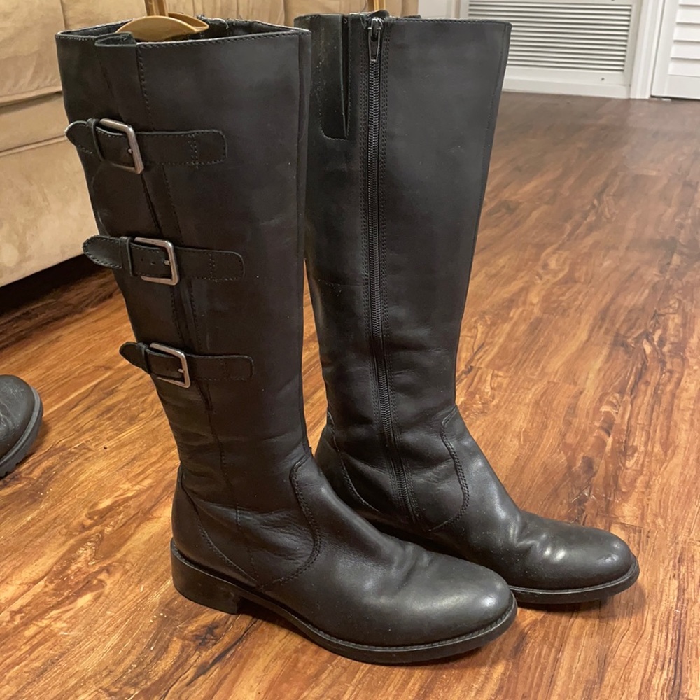 Black Ecco leather boots